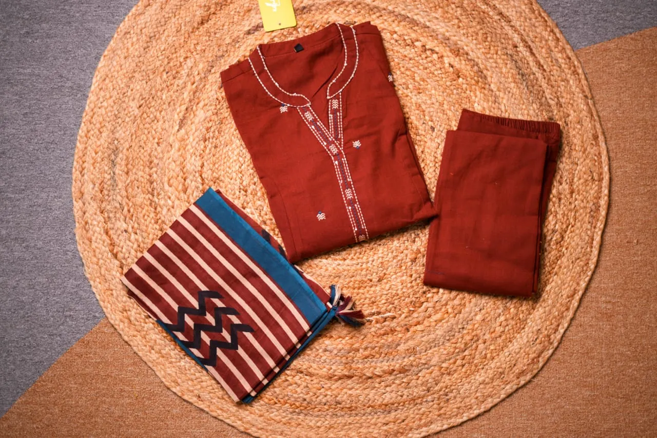 10690- Brown Cotton Set